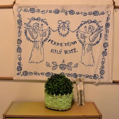 بيت ضيافة Mnichov Dvor *